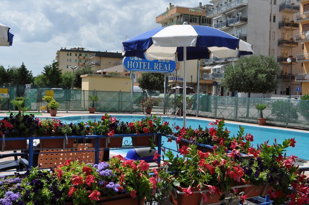 Hotel Real Sottomarina Exterior photo